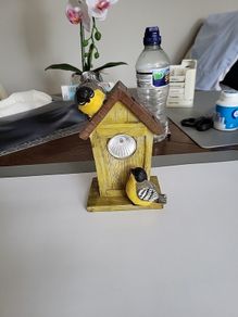 Bird ornament finches