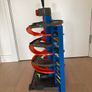 Hotwheels Garage & 22 Hotwheels cars Image 2