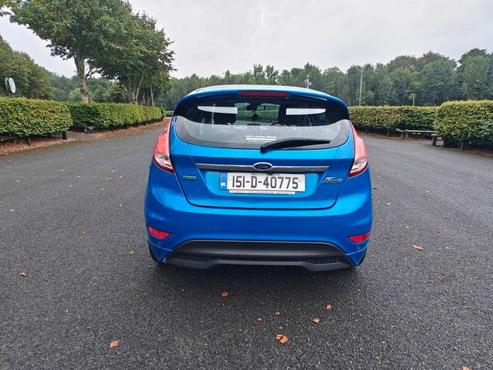 2015 Ford Fiesta Automatic low mileage