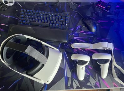 Quest 2 with Pro Strap and Original Box