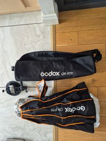 Godox QR-P70 70cm Quick Release Parabolic Softbox, Bowens Mount