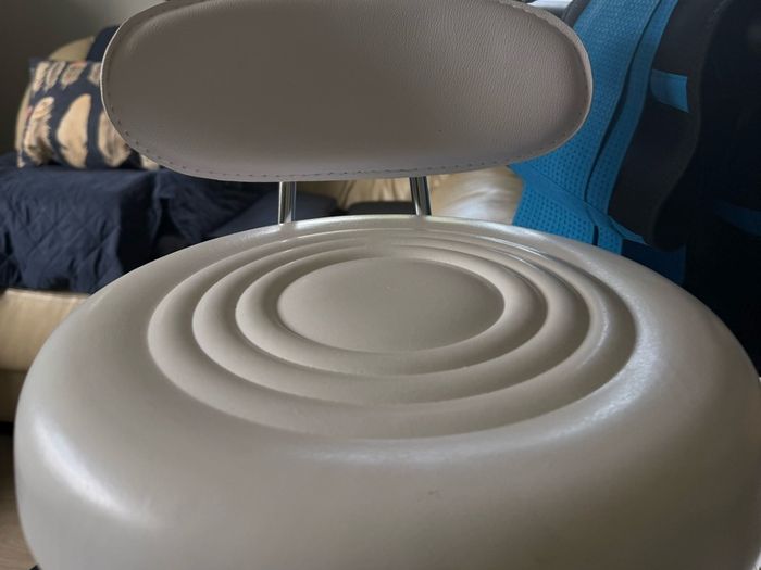 Beauty Stool