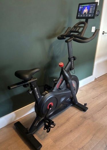 Echelon connect sport with screen
