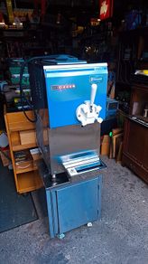 Frigomat kiss1 ice-cream machine (like new)
