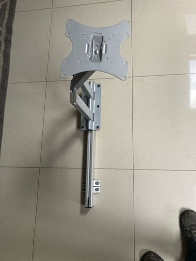 Large monitor / TV stand, adjustable