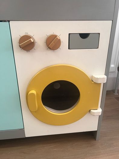 Toy Kitchen