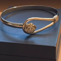 925 Sterling Silver Bangle with Rope and Rose Shaped Clasp