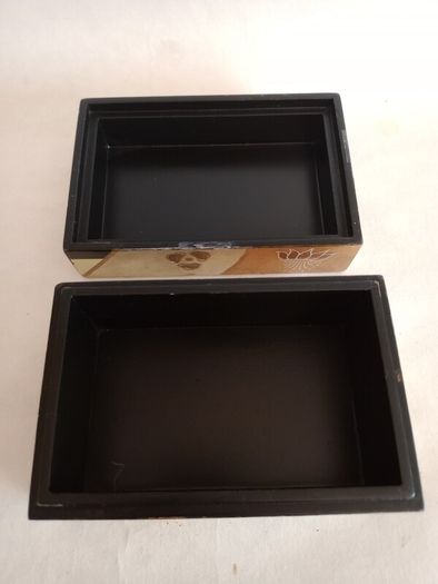 Vintage Hand Painted Lacquered Trinket Box