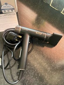 Hairdryer