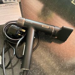 Hairdryer