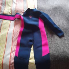 Full length wetsuit age 8-9