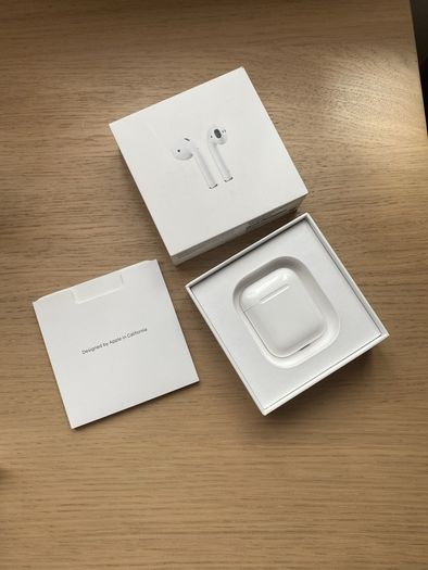 Apple AirPods 2nd Gen