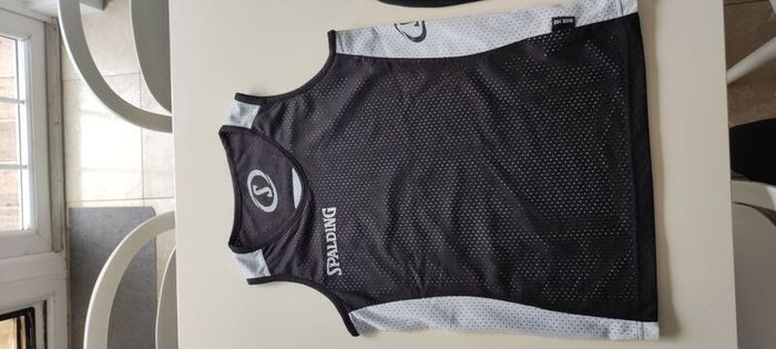 Basketball kit Spalding reversible black and white 10-11 years size 140