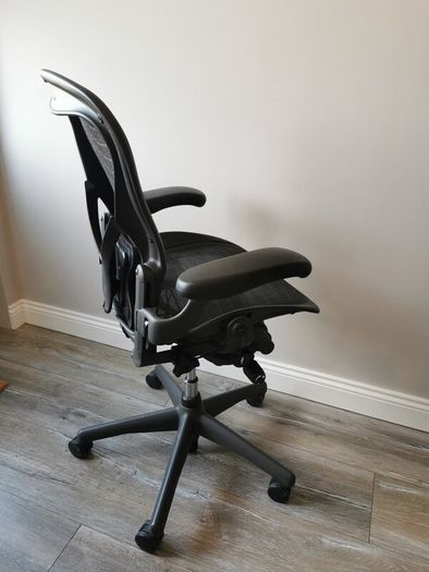 Herman Miller Aeron Fully Loaded Size B