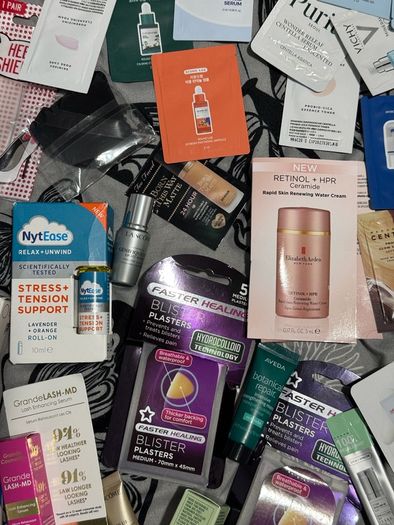 Bargain travel makeup, skin and haircare and more  bundle new