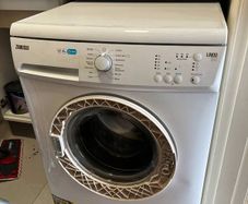 Zanussi Lindo 100 Washing Machine, Works well, needs door latch/lock repair