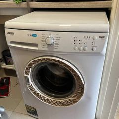 Zanussi Lindo 100 Washing Machine, Works well, needs door latch/lock repair