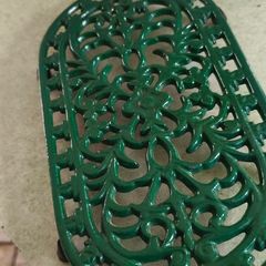 Large vintage cast iron oval dark green trivet - Openwork decoration - Parisian style - Antique French tableware - Table accessory