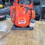 oleo-mac BV300 handheld blower Image 2