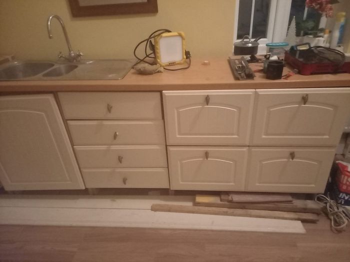 Full kitchen