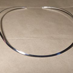 Elegante Sterling Silver Necklace