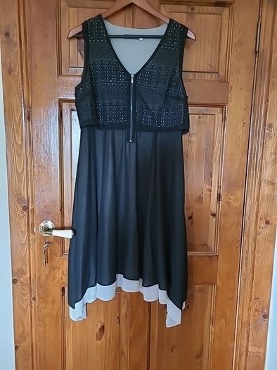 Ladies Mint Velvet Black Dress Size 12