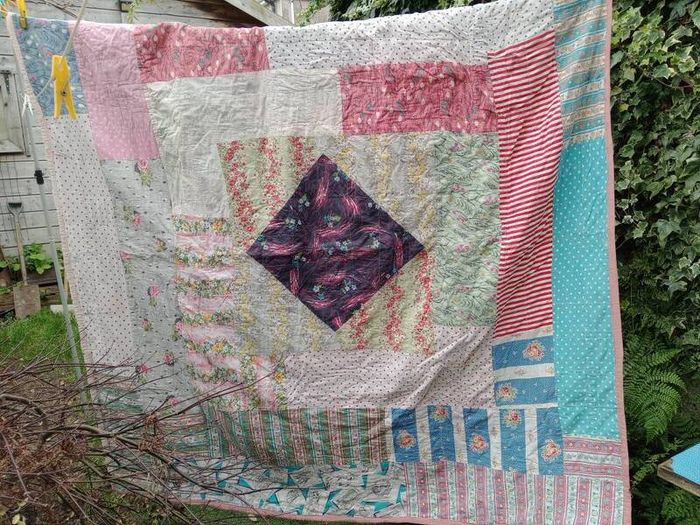 vintage scrap quilt, antique quilt, Rag quilt