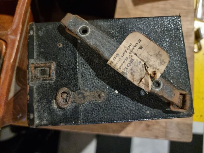 Antique cameras [brownie, futura, coronet]