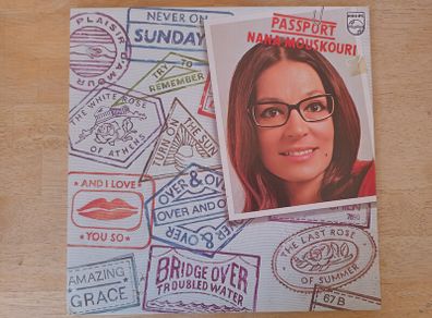 Nana Mouskouri