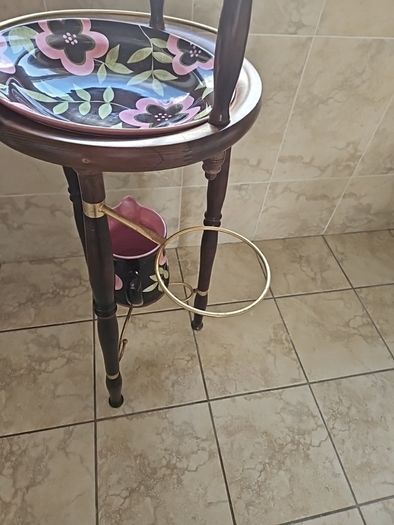 Old Style Washand Basin