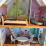 kidkraft dollhouse Image 2