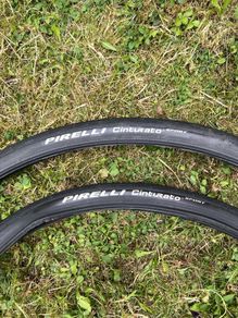 Road bike tyres