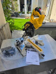 Dewalt Saw