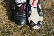 Soccer boots - Puma Esito Size11