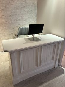 Reception desk