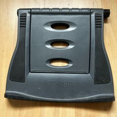 Kensington laptop riser
