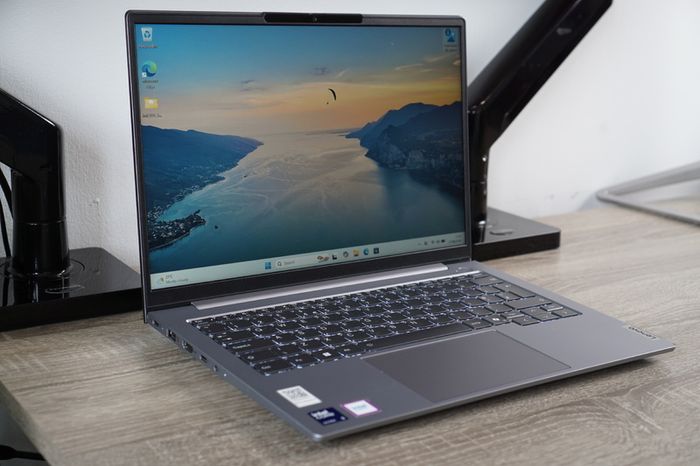 Lenovo ThinkBook 14 G7 | Core Ultra 5 | 16GB | 256GB