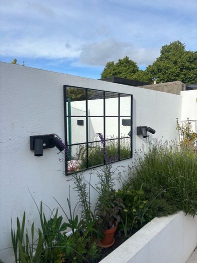 Garden Outdoor Mirror 100cm x 75cm - NEW