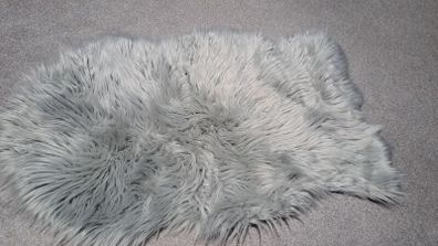 Small Grey Shaggy Rug