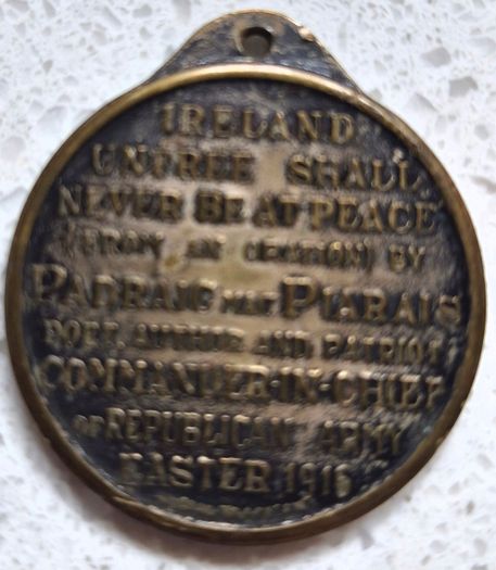 padraig Pearse commemorative medal
