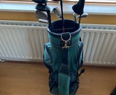 Set of Golf clubs and bag