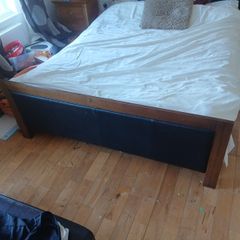 King size  bed