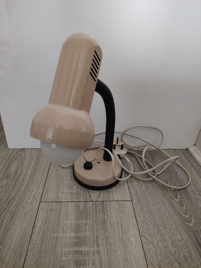 Flexible table lamp