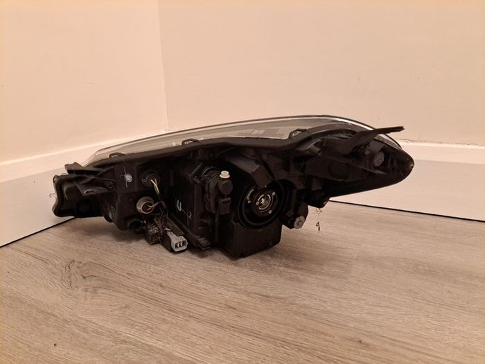 Toyota Yaris Right Headlight