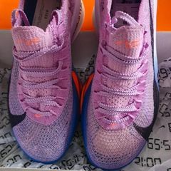 nike trainers