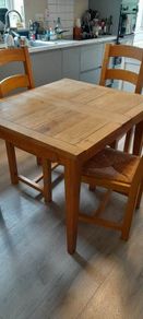 Oak Table & Chairs