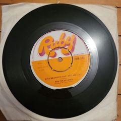 The Swallows Just Between You And Me Mama Tried 7 inch Vinyl Single