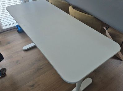 Ikea Bekant Desk