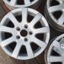 Genuine VW 15 inch alloys with new centre caps Image 5