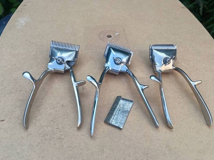 3 x Vintage Hand Hair Clippers